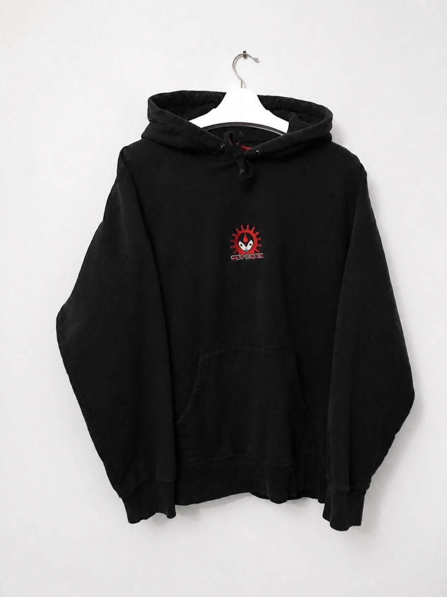 SUPREME FW18 VAMPIRE HOODIE