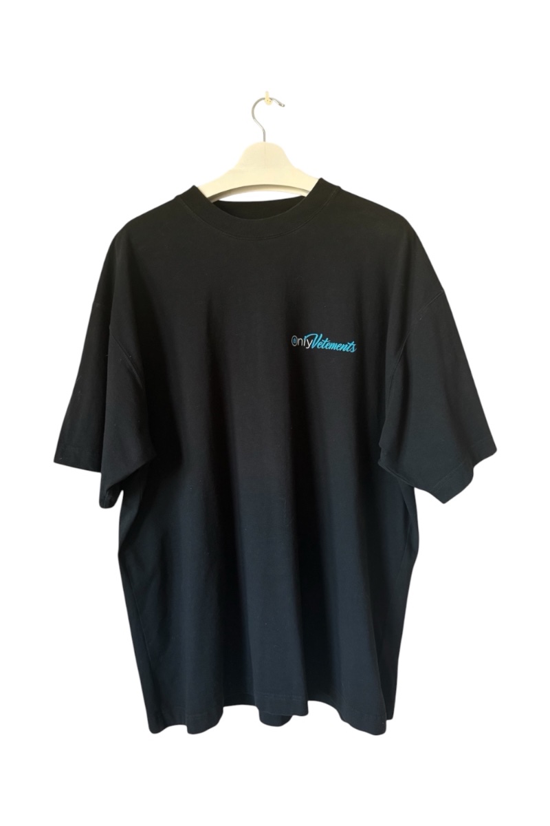 VETEMENTS ONLYVETEMENTS TEE