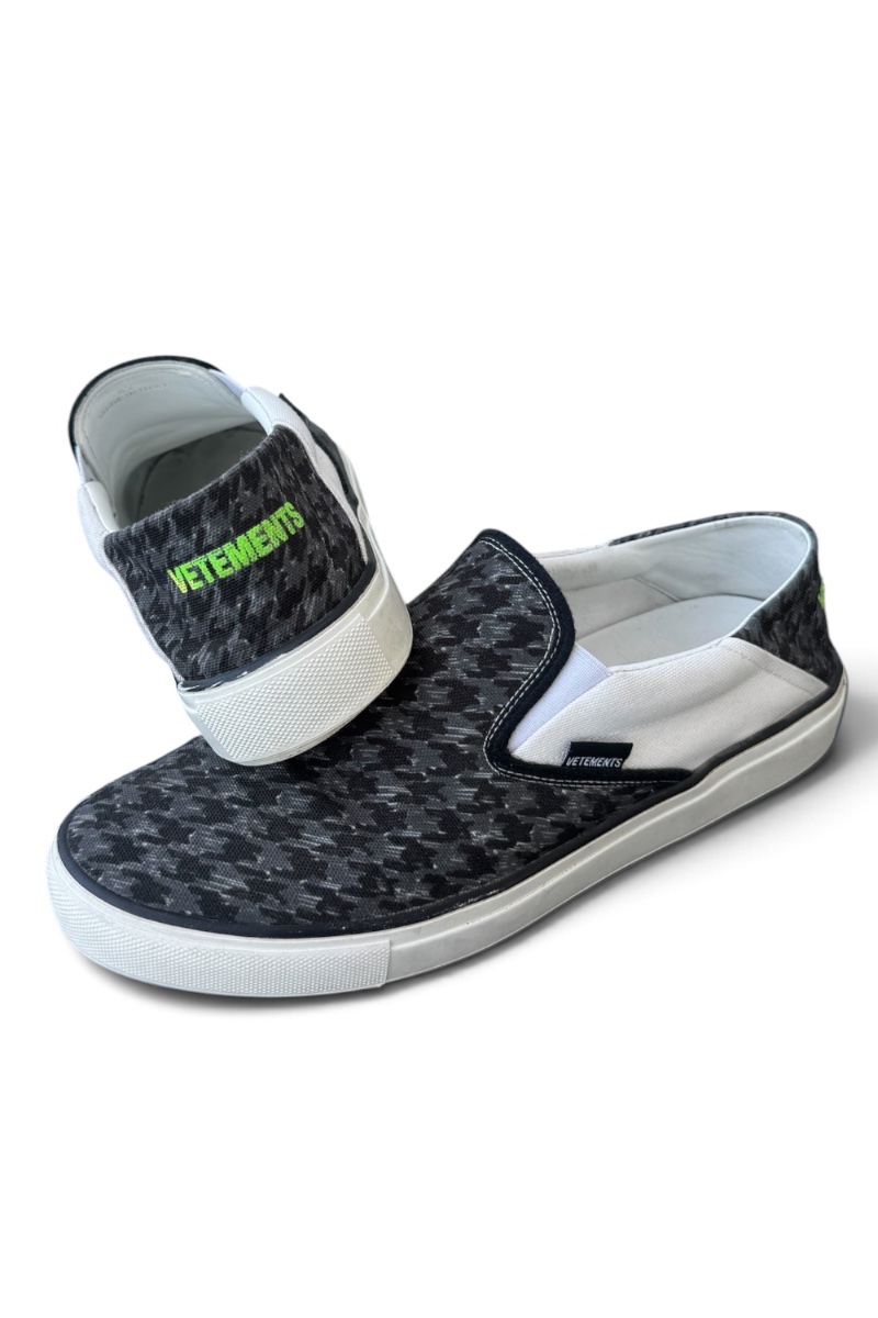 VETEMENTS SLIP-ON SHOES